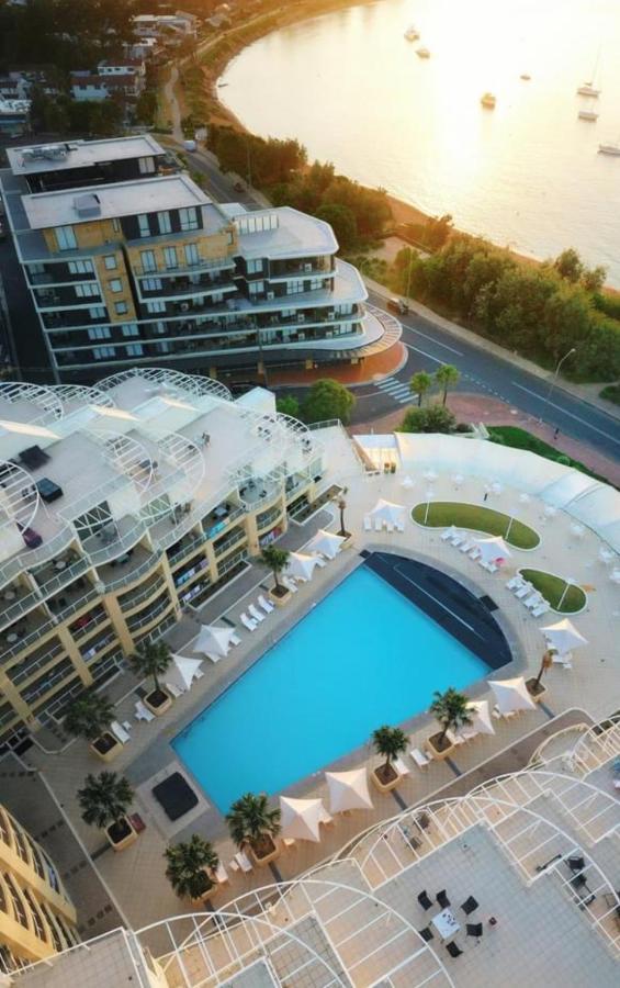 Base Holidays - Ettalong Beach Premium Apartments Ngoại thất bức ảnh